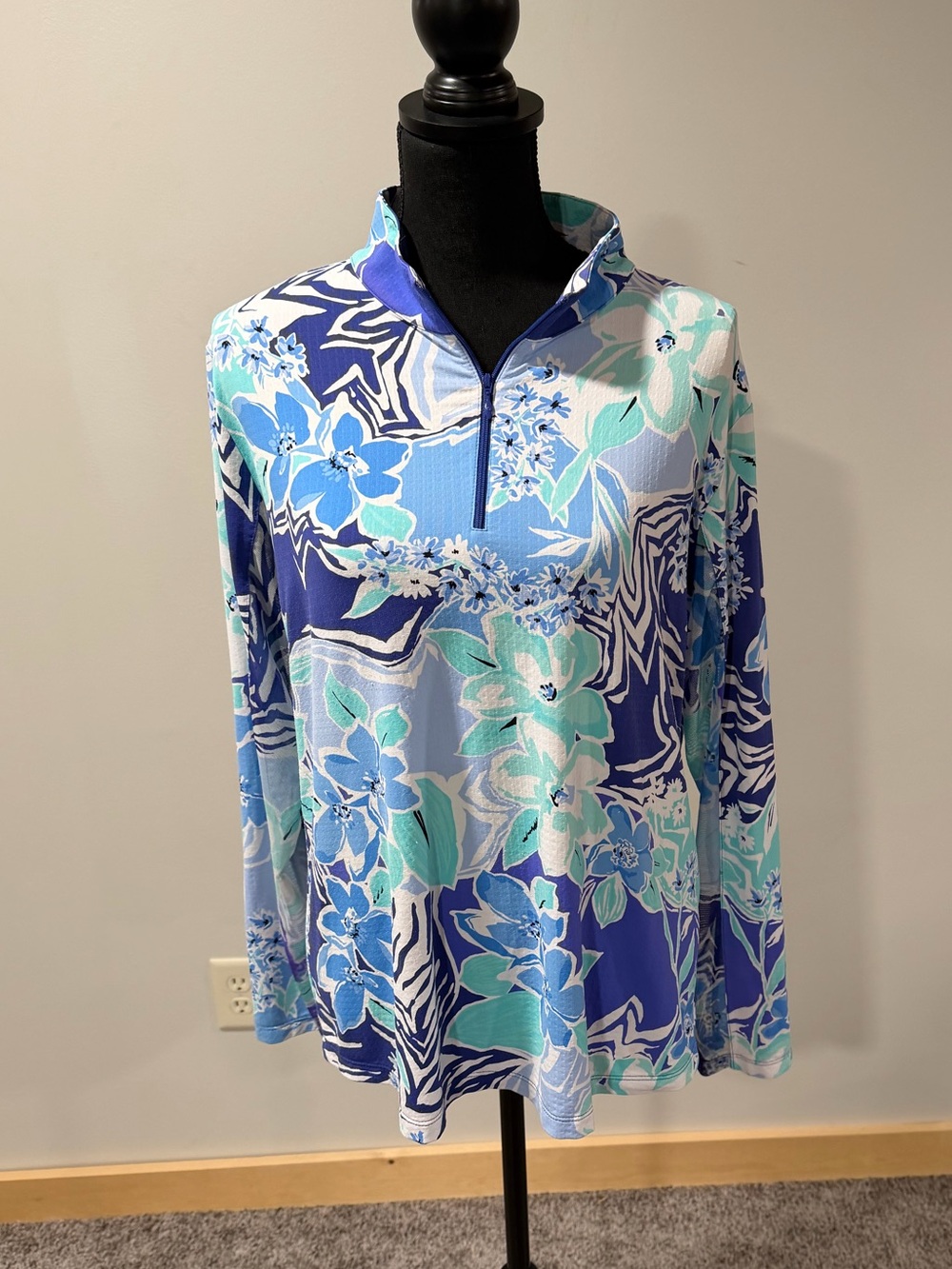 IBKUL XL Blue Floral Zebra Print UPF 50 Quarter Zip Golf Top